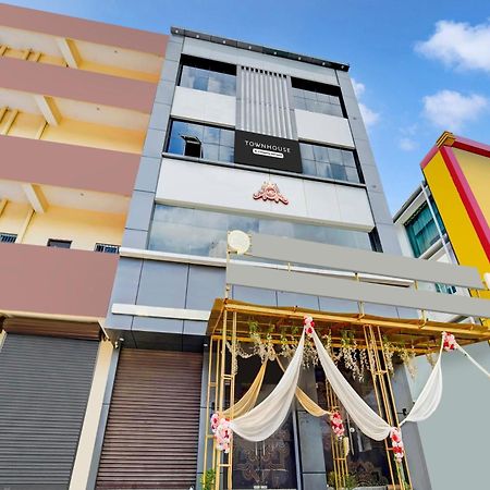 Super Townhouse Anisabad Near Mahavir Sansthan Khagaul Dış mekan fotoğraf
