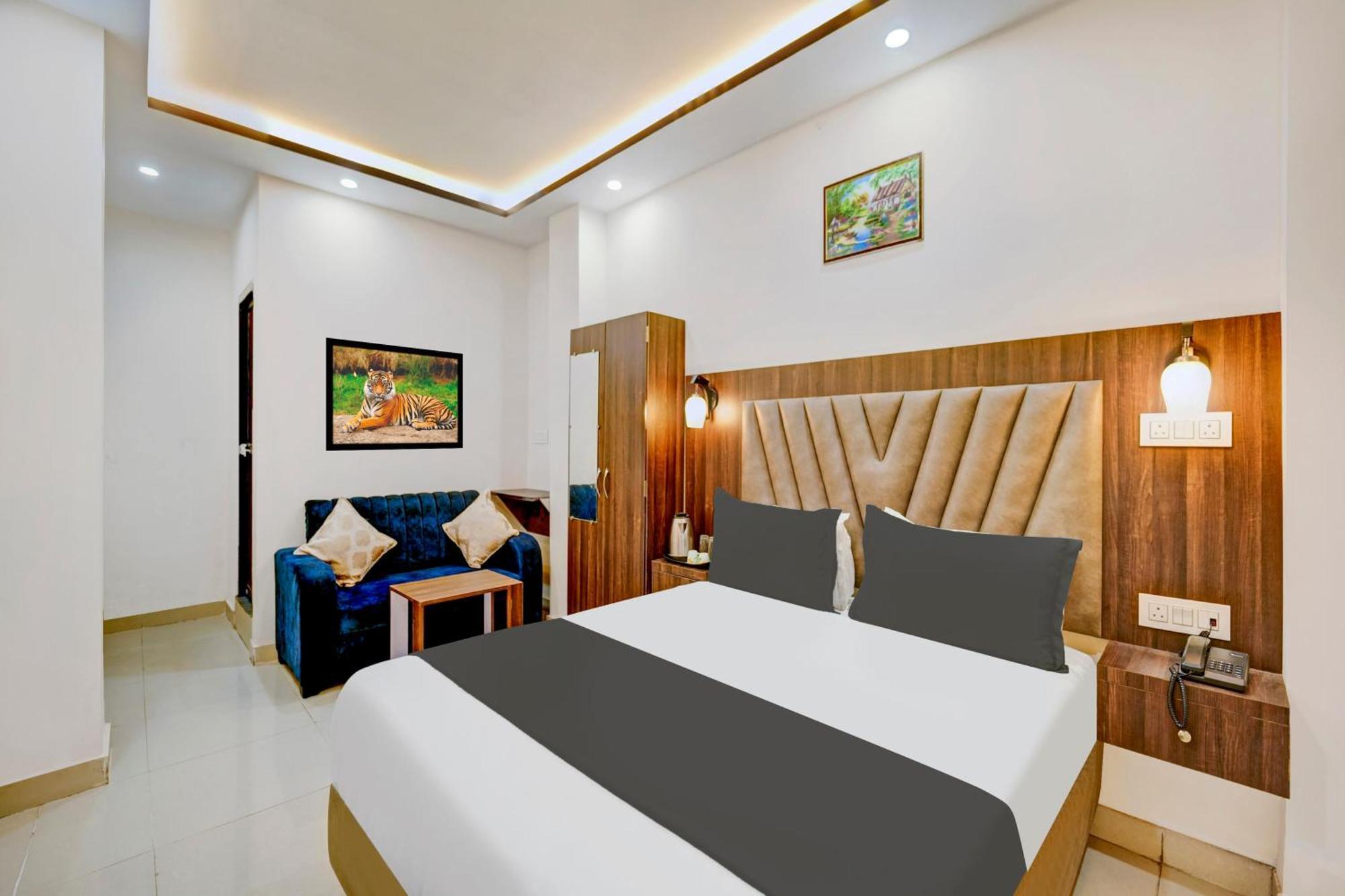 Super Townhouse Anisabad Near Mahavir Sansthan Khagaul Dış mekan fotoğraf